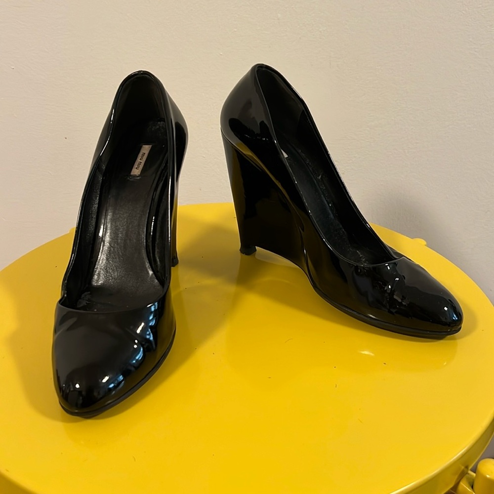 Miu Miu patent leather pumps